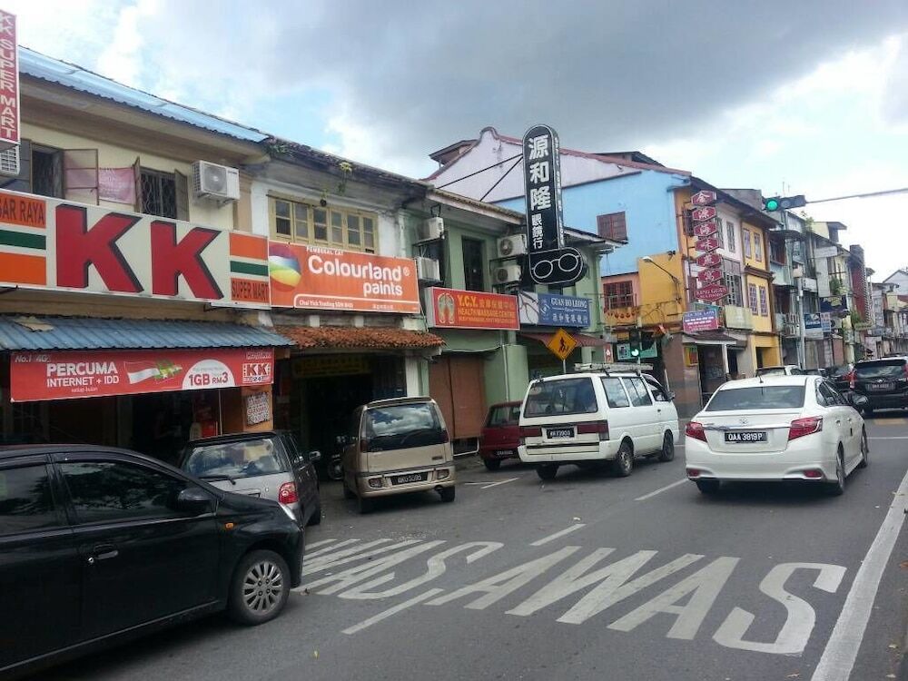 Spot On 90610 Loft Waterfront Kuching Exterior foto